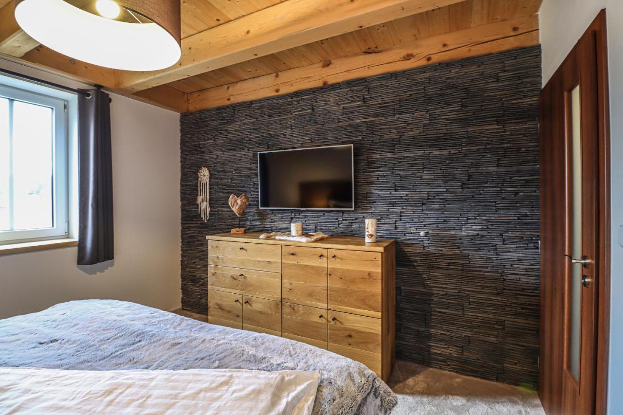 Woodhome - Luxury Mountain Apartment Горні-Мала-Упа Екстер'єр фото